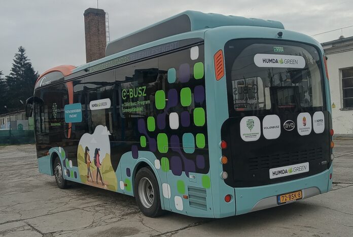 HUMDA, Zöld Busz, Komló