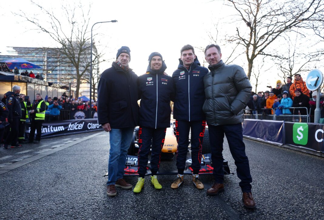 Adrian Newey, Sergio Perez, Max Verstappen, Christian Horner, red bull