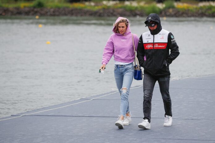 Valtteri Bottas, Tiffany Cromwell