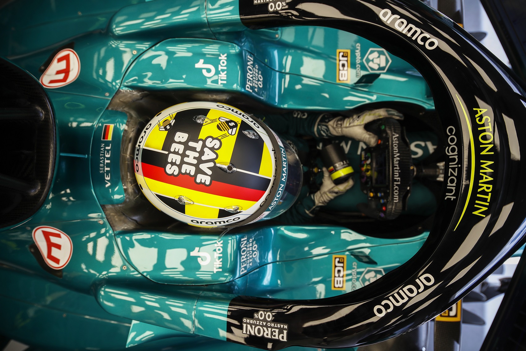 Vettel nézetei nem mentek nyugdíjba, már új platformot keres nekik