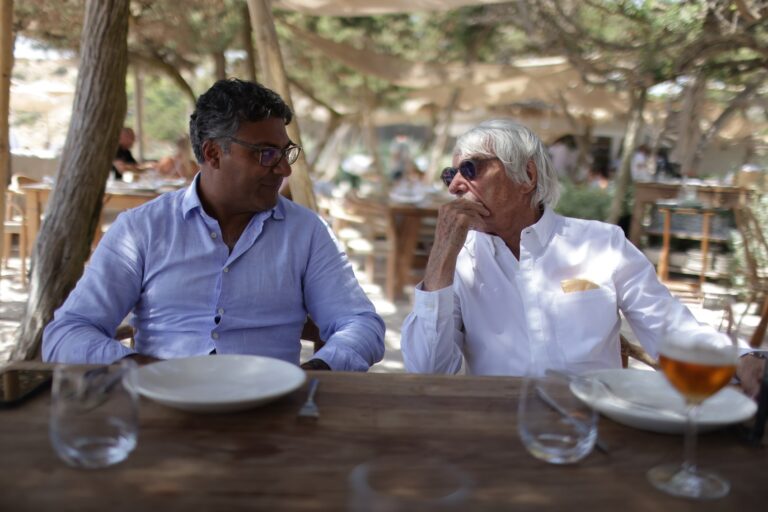 Bernie Ecclestone, Manish Pandey