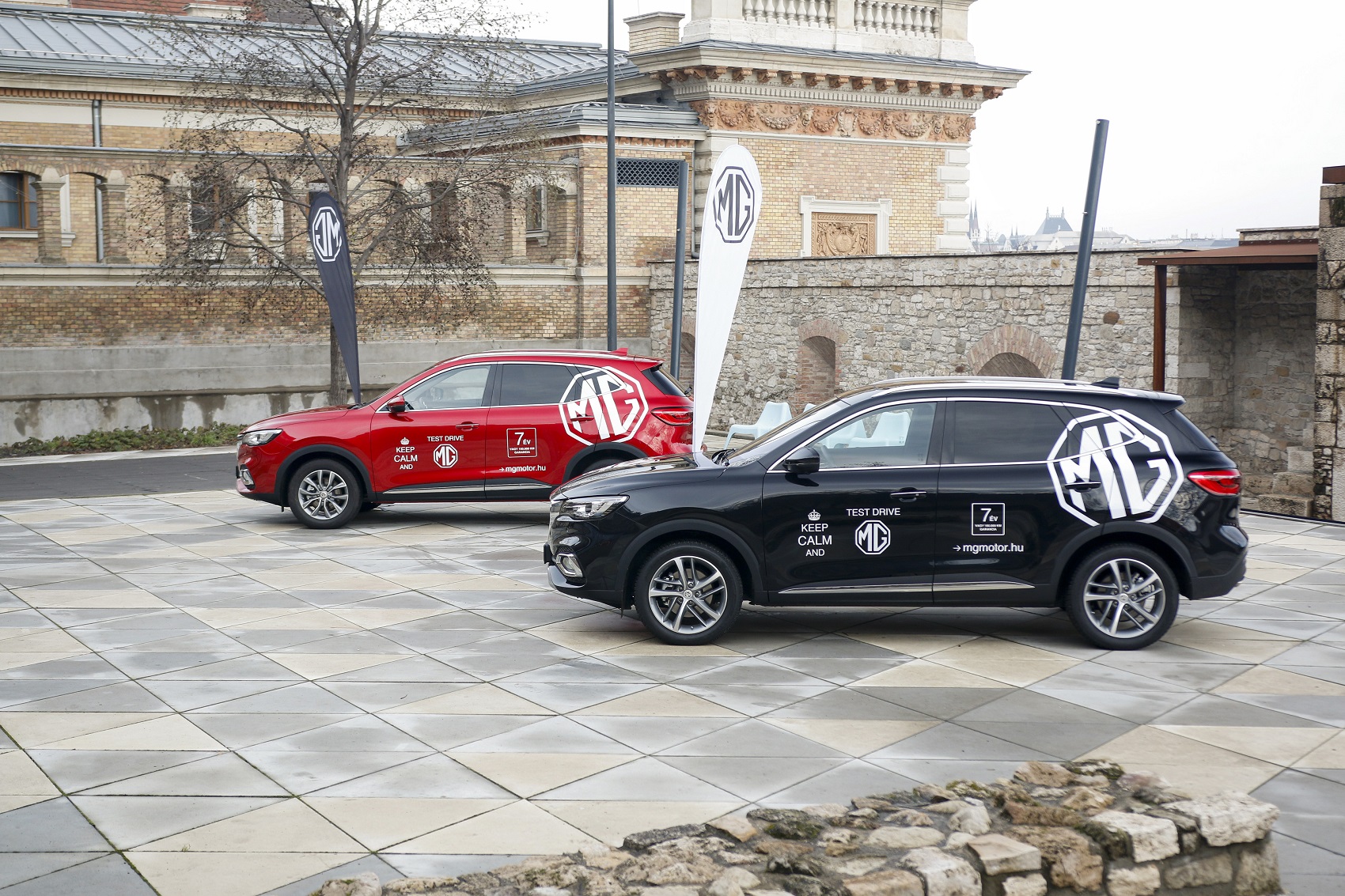 Új modell az MG kínálatában: Az MG családi autója, az MG HS, megérkezett a magyar piacra
