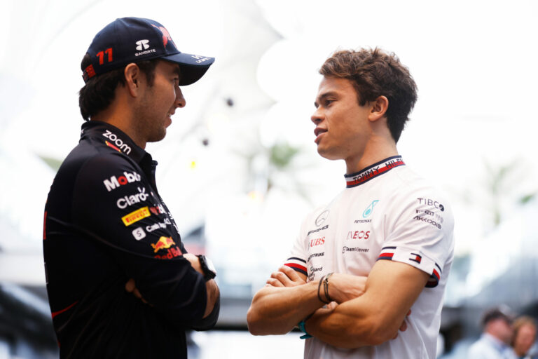 Nyck de Vries, Sergio Pérez