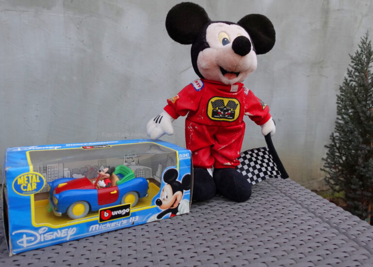 Mickey egér, Disney