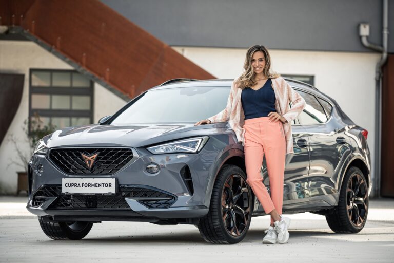 Andrea Schlager, CUPRA, Alonso