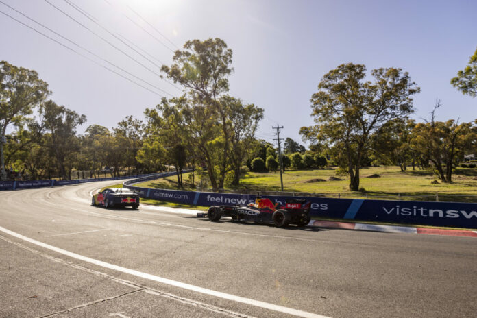 Forma-1, Daniel Ricciardo, Red Bull RB7, Shane van Ginsbergen, Mount Panorama 2023