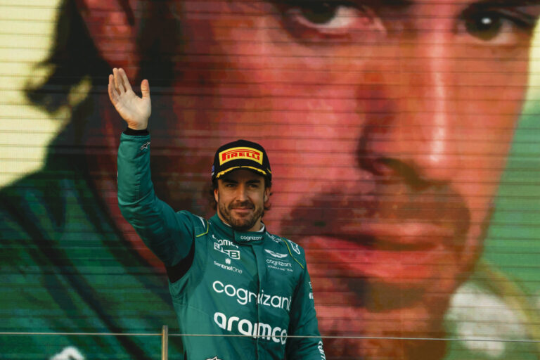 Fernando Alonso, Aston Martin