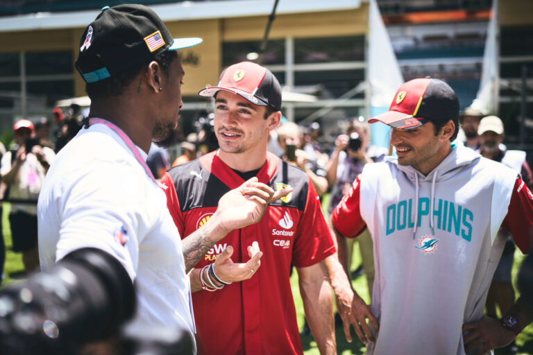 Charles Leclerc Carlos Sainz