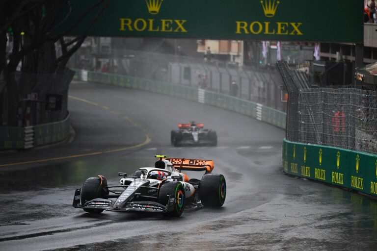 Lando Norris, Oscar Piastri, McLaren