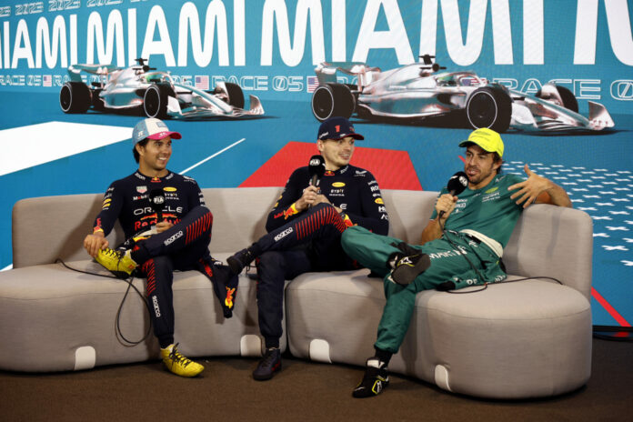 Sergio Pérez, Max Verstappen, Fernando Alonso