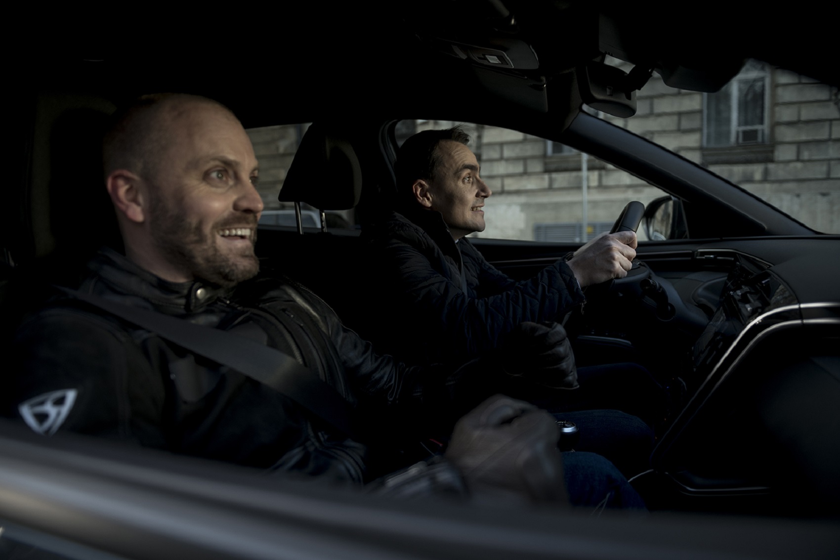 A hazai motorsport nagyjaival népszerűsíti a biztonságos közlekedést a HUMDA