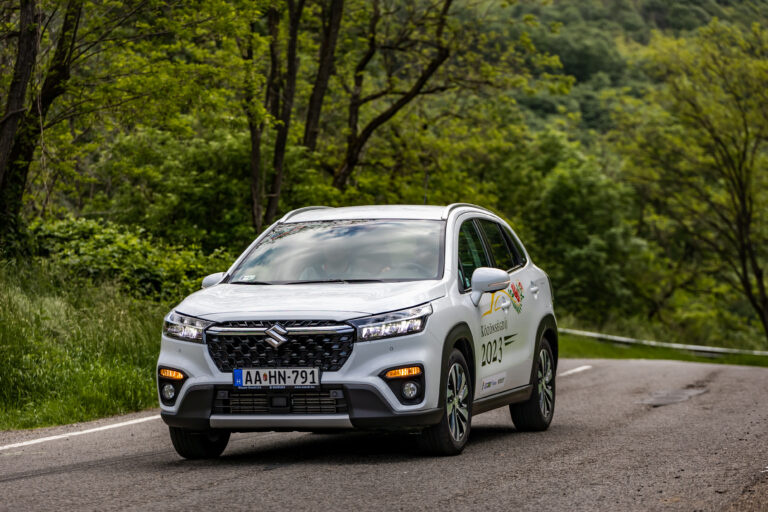 Rally szakaszon is bizonyított a magyarok kedvenc autója