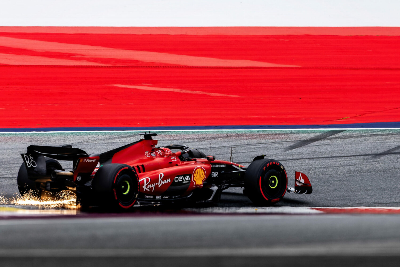 Leclerc sejtése rossz hír a Ferrari rajongóinak