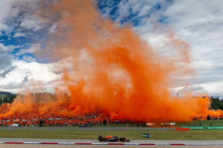 Forma-1, szurkolók, Max Verstappen, Red Bull, Osztrák Nagydíj 2023, futam