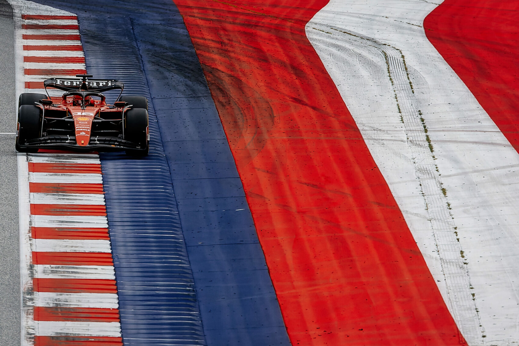 1200 pályaelhagyás után büntetések miatt változott az első 10 sorrendje az Osztrák Nagydíjon