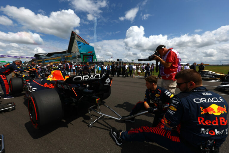 F1 Red Bull szerelők