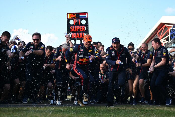Max Verstappen, Sergio Pérez, Red Bull