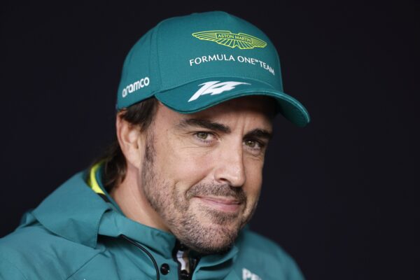 Fernando Alonso, Aston Martin