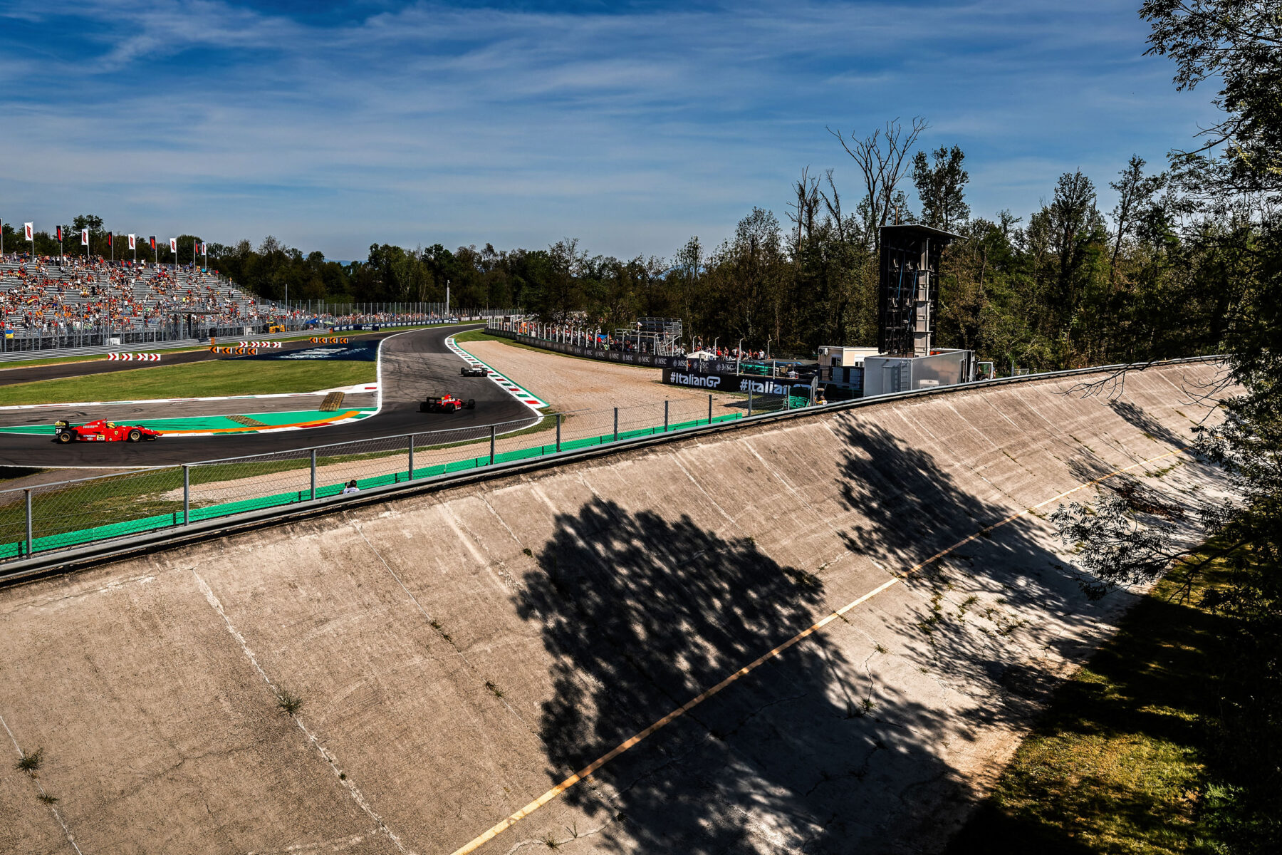 Monza, Ferrari, döntött kanyar, ovál, Olasz Nagydíj