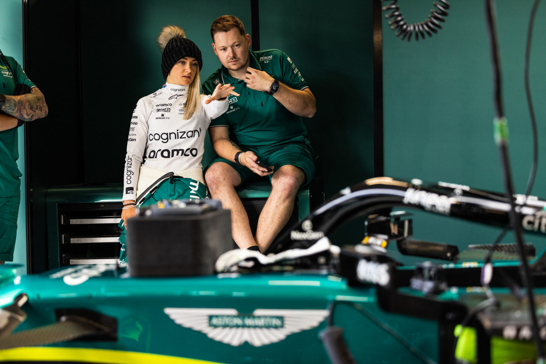 Jessica Hawkins, Aston Martin, teszt, Hungaroring, AMR21