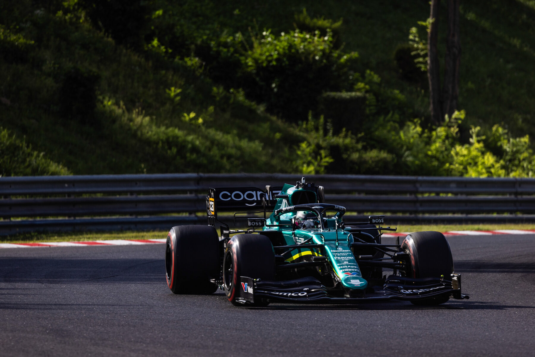 Jessica Hawkins, Aston Martin, teszt, Hungaroring, AMR21
