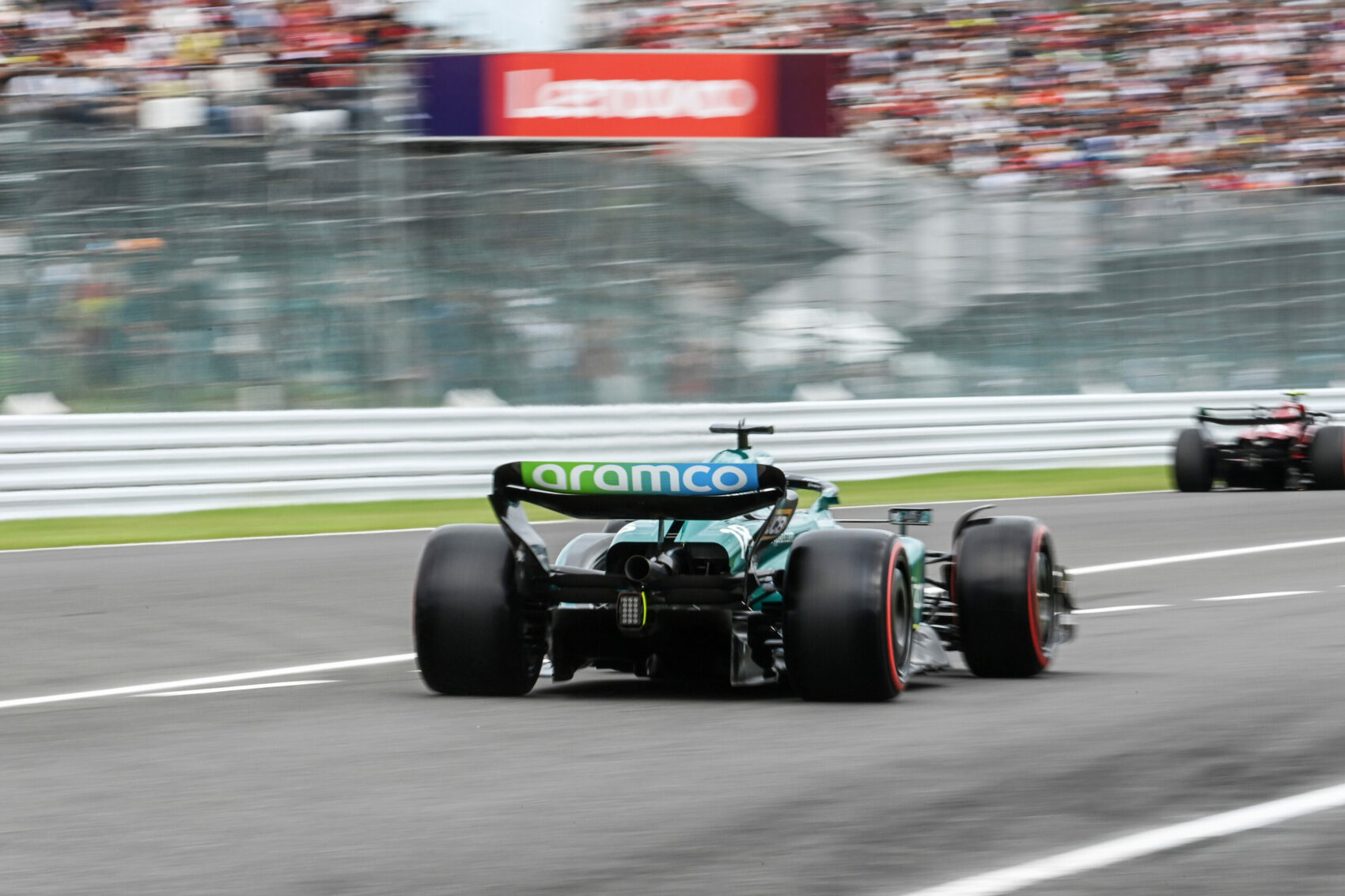 Rekord nagyságú veszteséggel zárta az Aston Martin a tavalyi évet