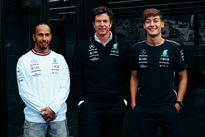 Lewis Hamilton, Toto Wolff, George Russell, Mercedes