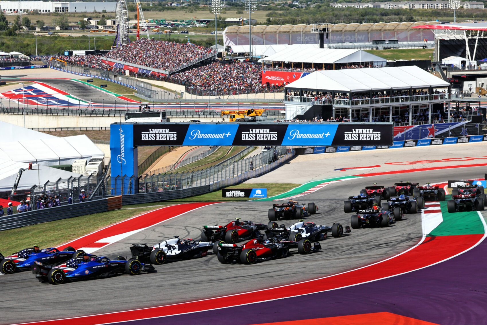 Ezekben az órákban követhetjük az F1 és Michelisz versenyét