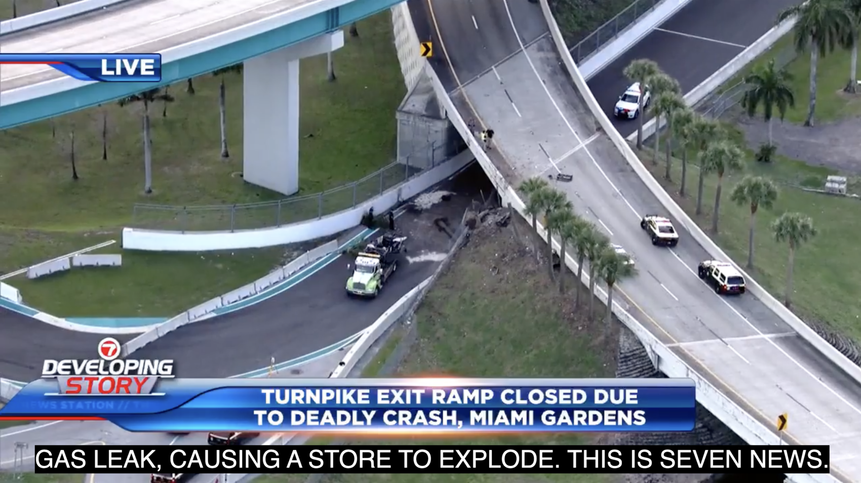 Hídról szaltózó autó zuhant a miami F1-es pályára, a sofőr kirepült és a helyszínen meghalt (videó)