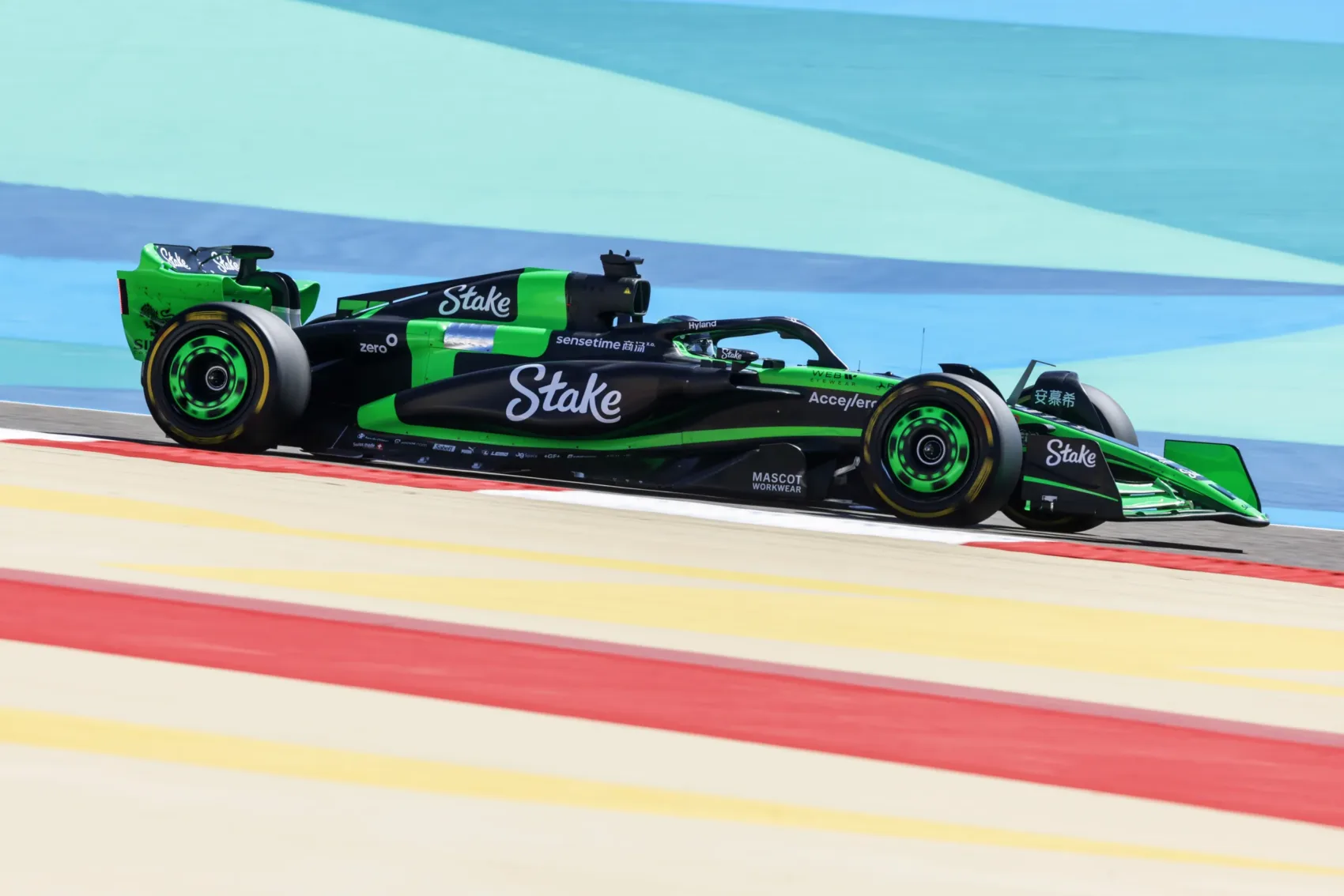 Képeken a Forma-1 első tesztnapja