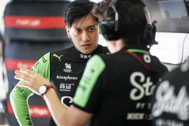 Így szurkolt az F1 első kínai pilótája az első Kínai Nagydíjon