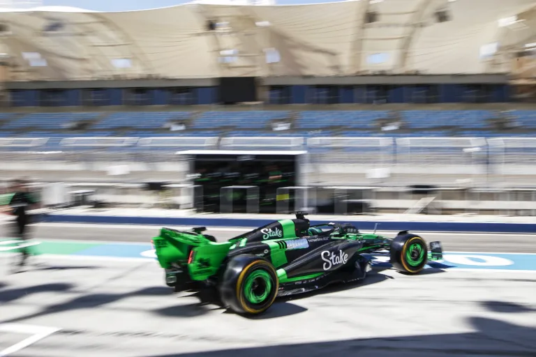 Bottas: Ébresztő, Sauber!