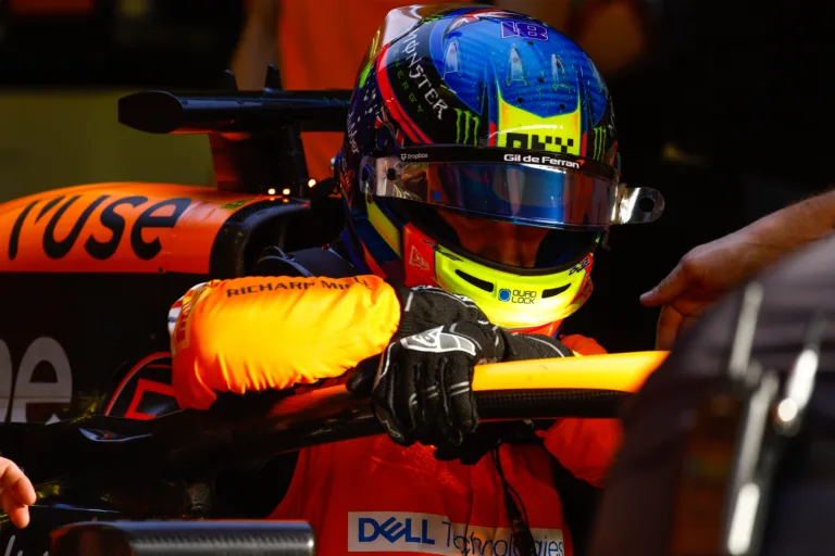 Úgy helyezik burokba Piastrit, mint Verstappent