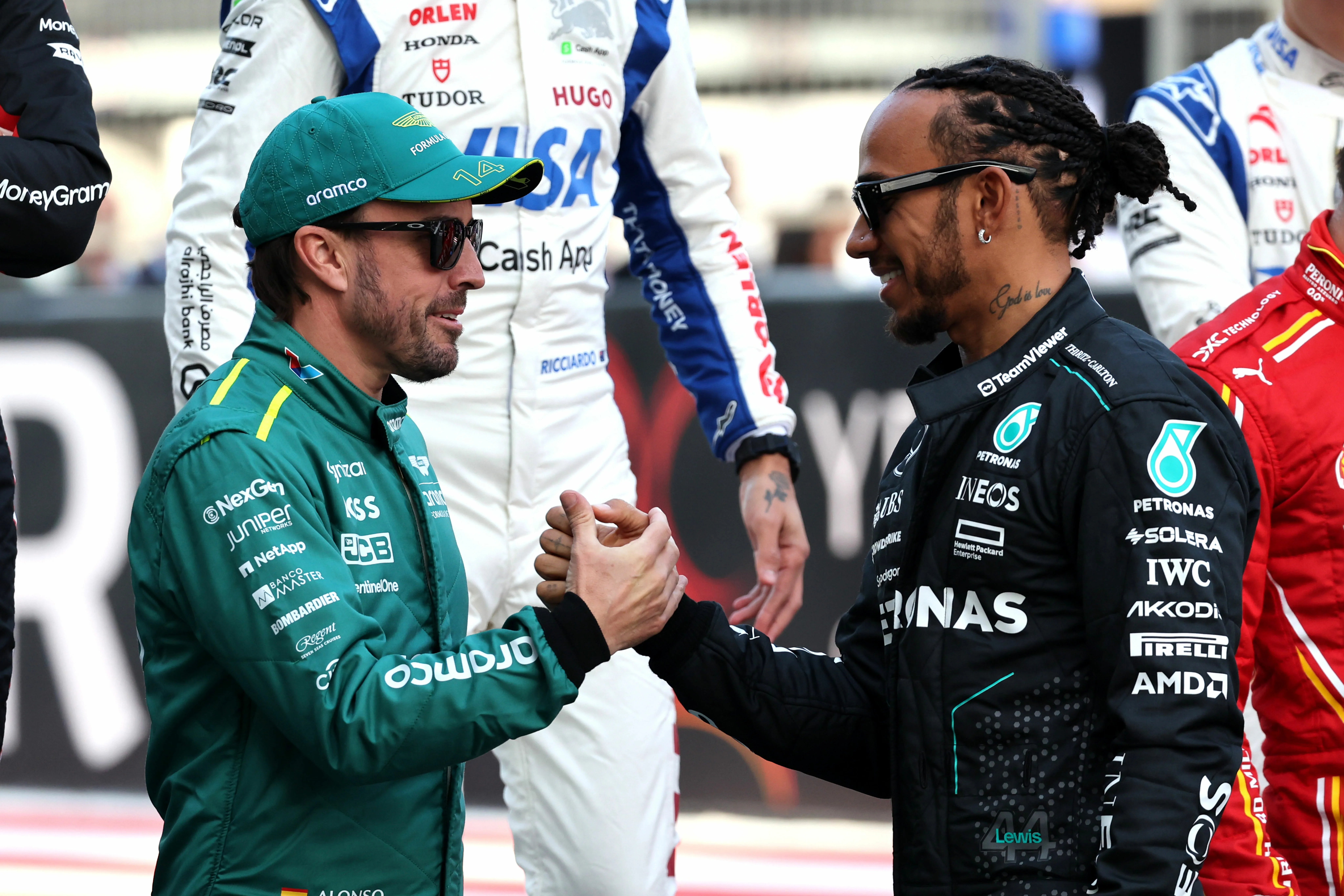 Alonso szerint Hamilton ugyanúgy mellényúlhat a csapatváltással, ahogy ő is szokott