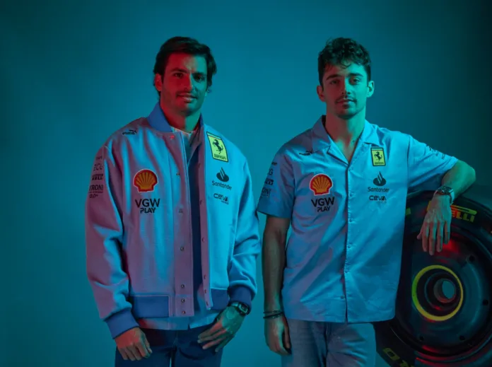 Leclerc Sainz Ferrari Miami kék