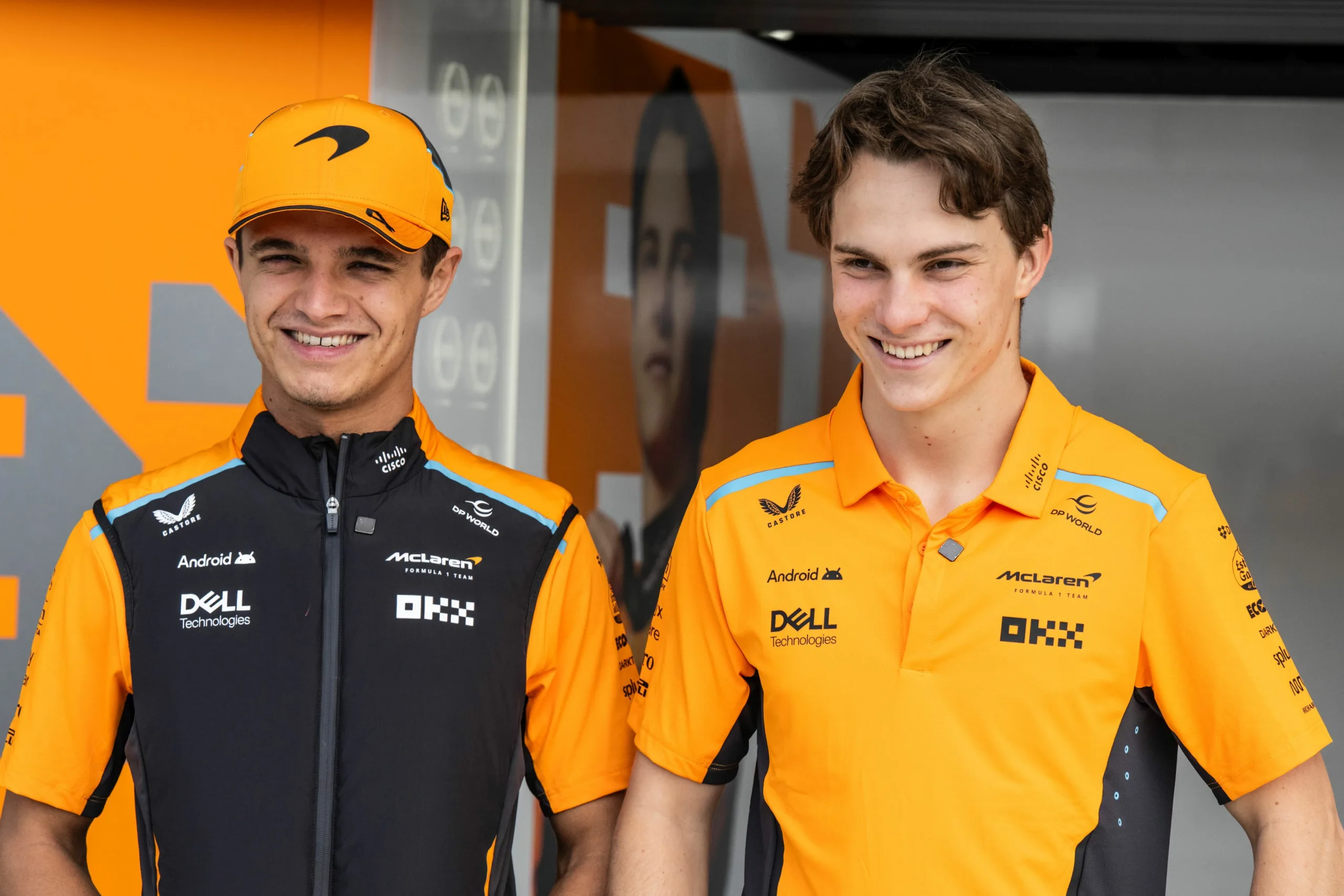 Norris előbb az állatok közé sorolta csapattársát, majd megint megakasztotta egy földrajzos kérdés