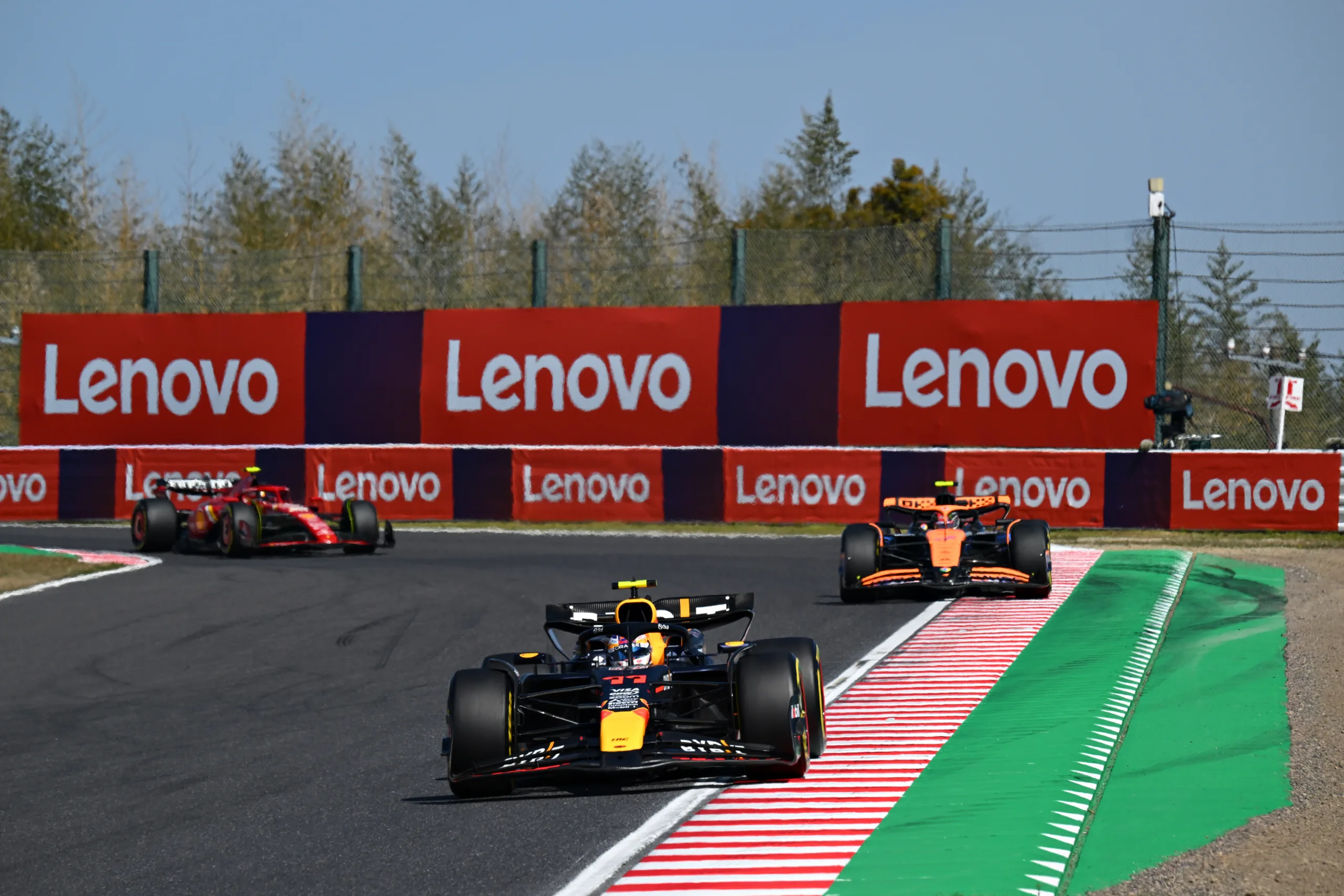 Perez, Norris, Japán