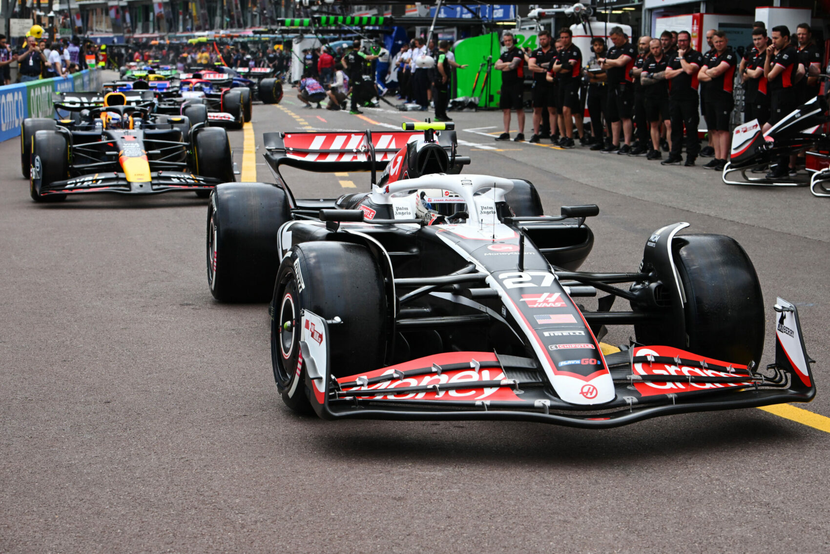 Utoljára Hamilton bukott le azzal, ami miatt most kizártak egy csapatot az időmérőről