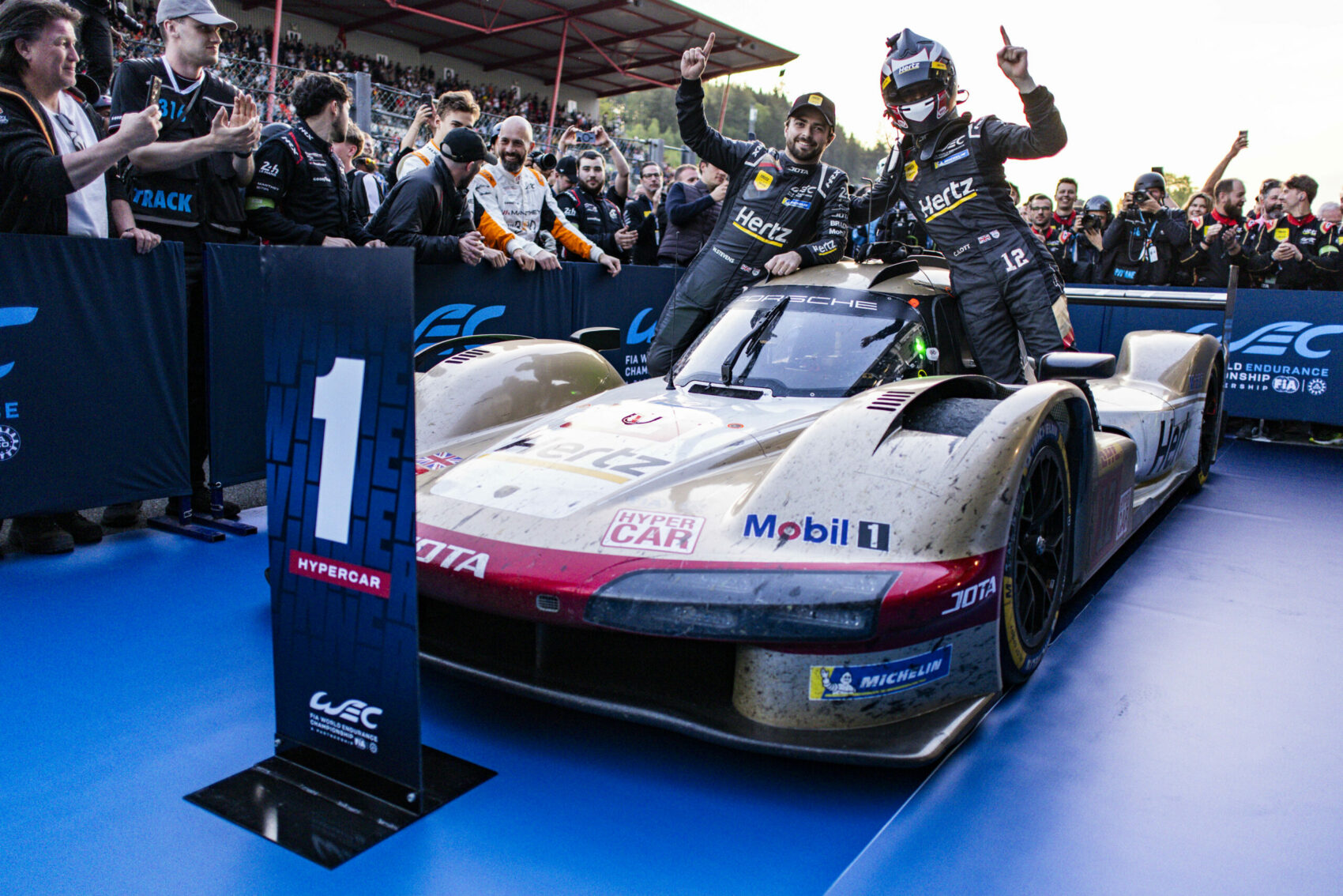 Szerencsés Porsche-győzelem és egy óriási baleset: ez történt a WEC spái 6 órás versenyén