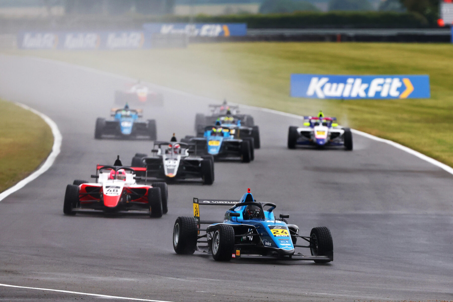 Molnár Martin, Snetterton, Virtuosi