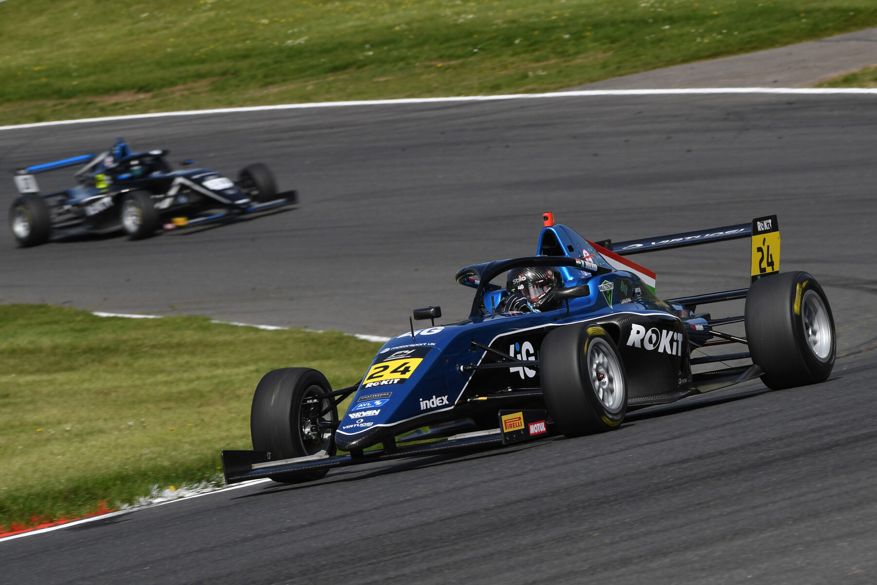 Molnár Martin, Brands Hatch, Virtuosi