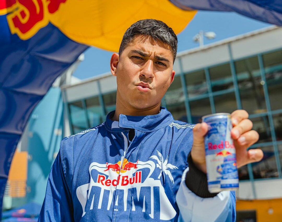 Verstappenéket lenyűgözte az ember, aki jobb motorhangot ad, mint a mai F1-es autók