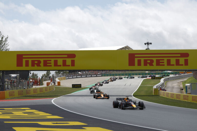 Unikornis helyett szoros csaták – Verstappen főnöke így jobban örül