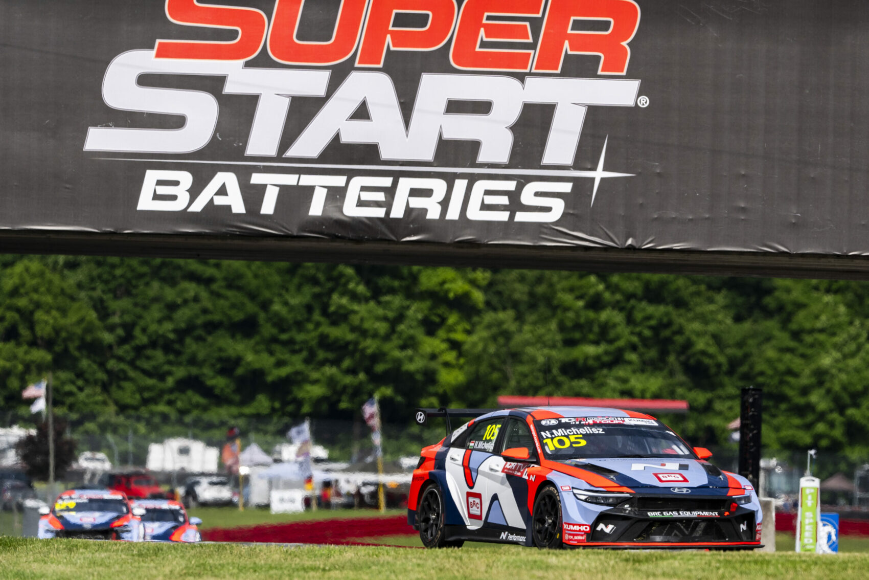 Megtartotta 1. helyét a bajnokságban Michelisz Norbert