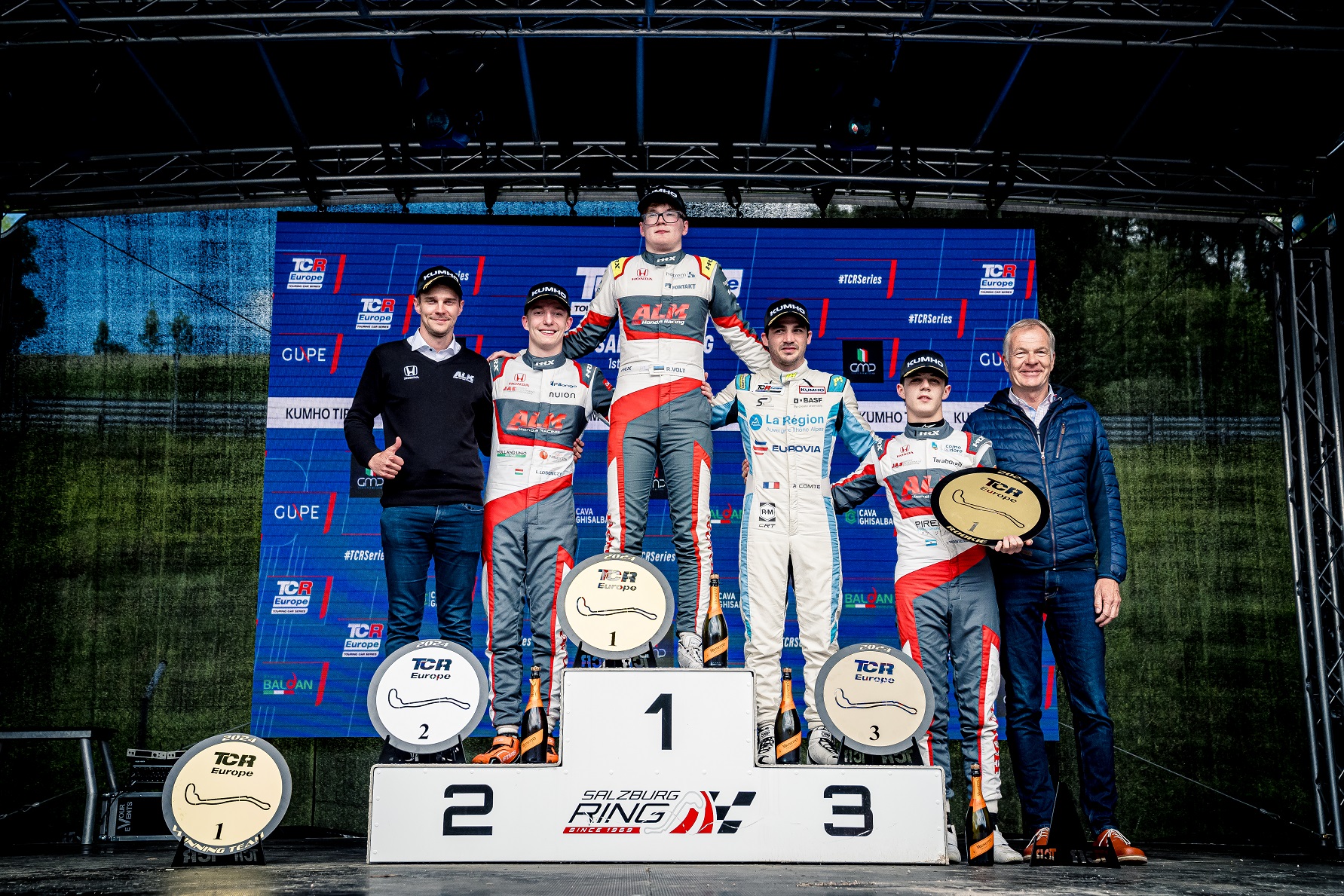 Dobogóra állt Losonczy Levente a TCR Europe salzburgi hétvégéjén