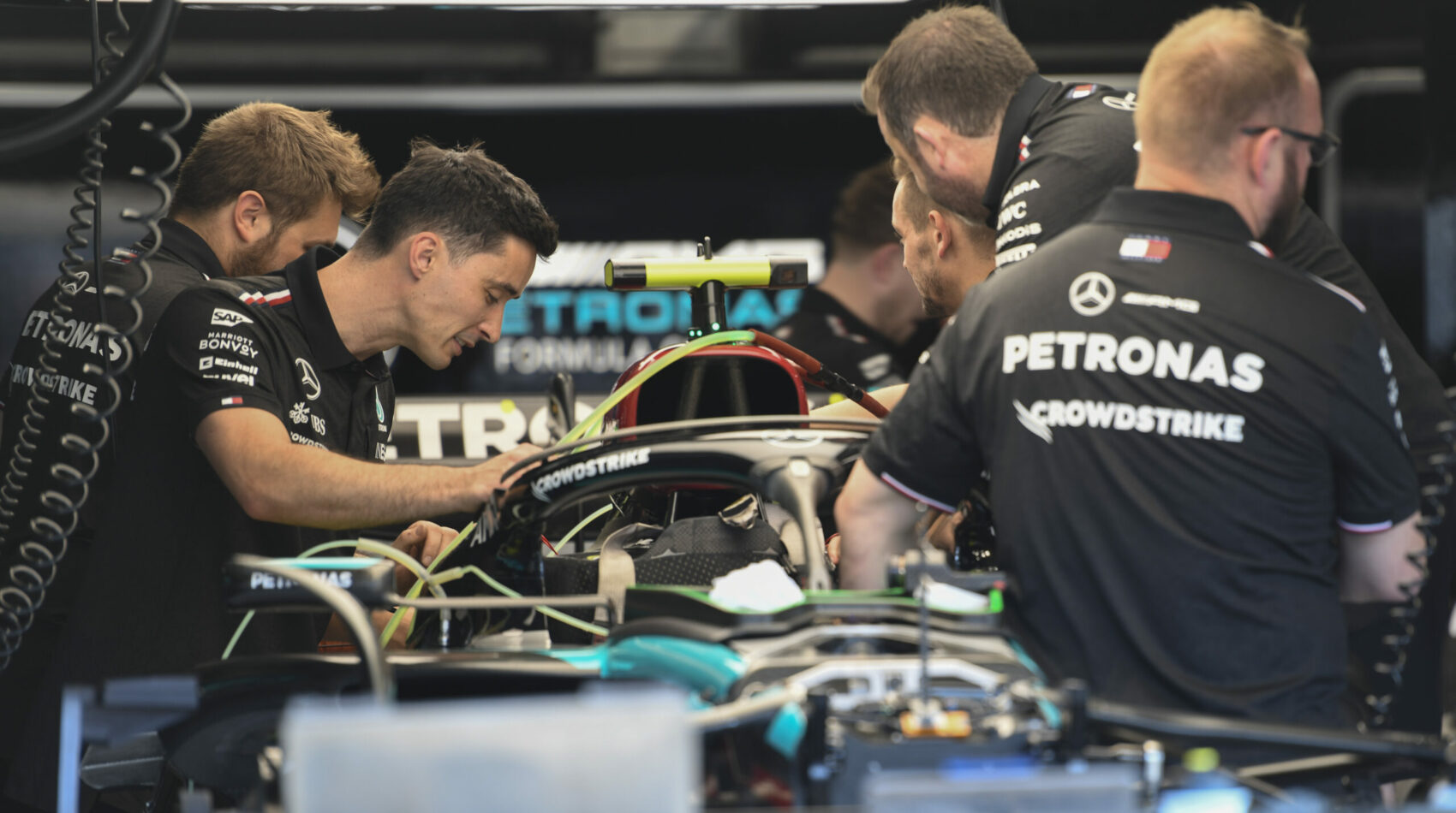 A Mercedes is bajba került a világot megbénító informatikai hiba miatt