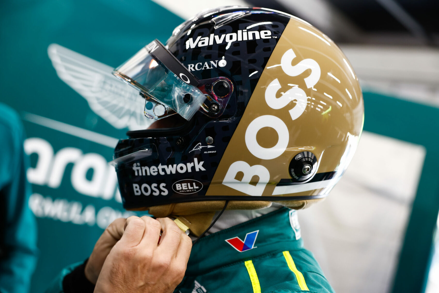 A Mercedes ajánlatott tett Alonsónak, árulta el Toto Wolff