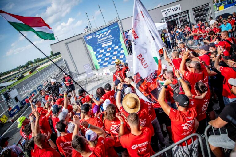 Kiss Norbert a Nürburgringen versenyzik, Molnár Martinért is szurkolhatunk a hétvégén