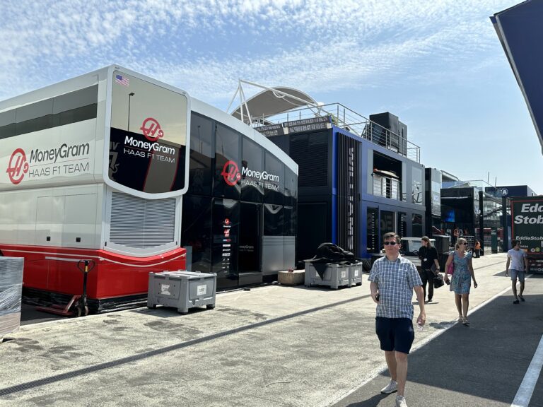 A Magyar Nagydíj előtt érkezhet a bejelentés – újabb F1-es ülés kelt el 2025-re