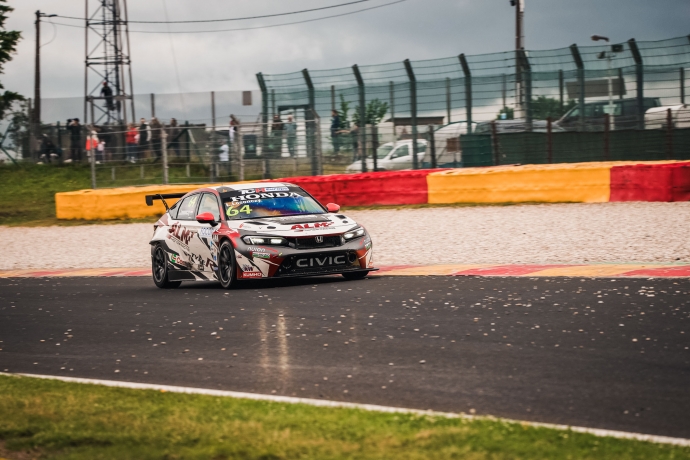 Spában is dobogóra állt Losonczy Levente a TCR Europe-ban